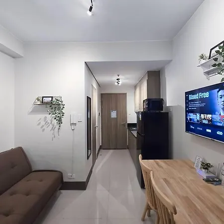 1Br Unit Condotel W Balcony Fame Residences -Fm32